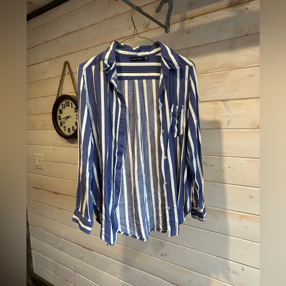 Amanda Green | 100% Rayon Blue & White Striped Button Down Long Sleeve Shirt
